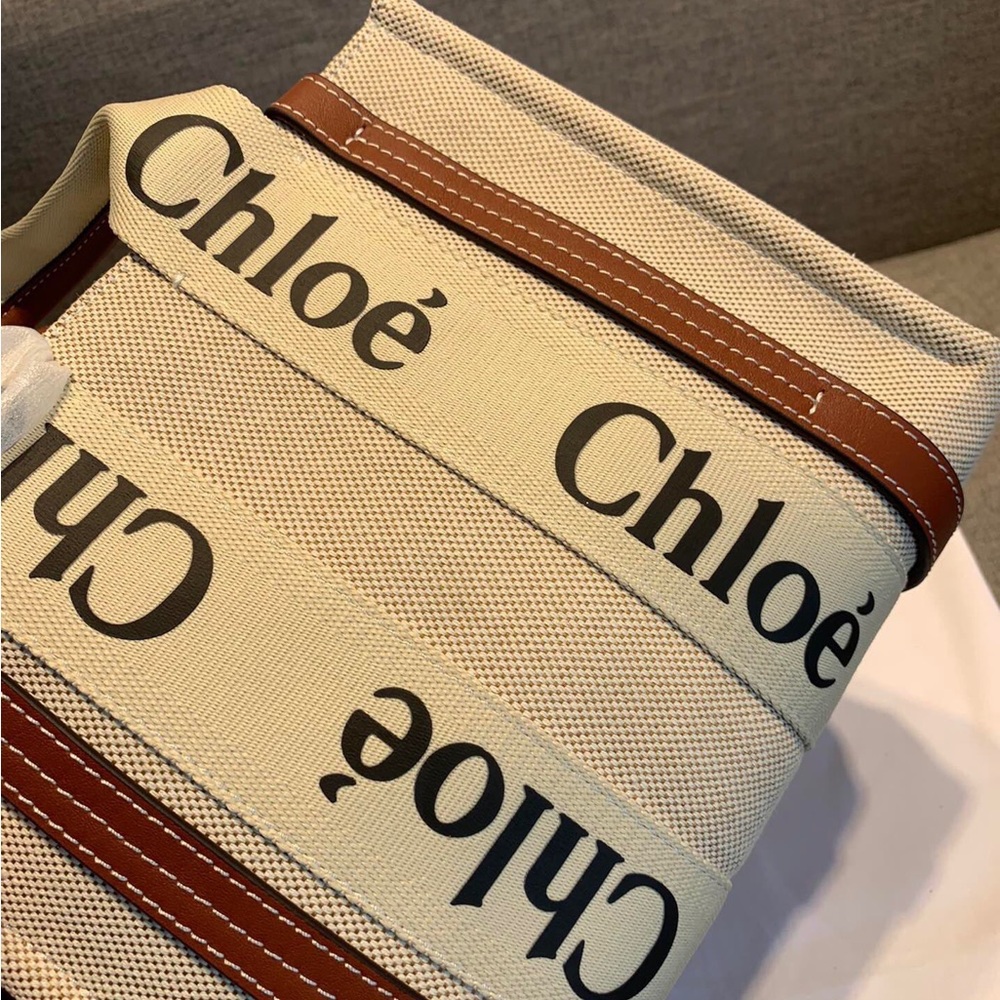 🌳🌳 Chloé Woody Tote Canvas Tote
